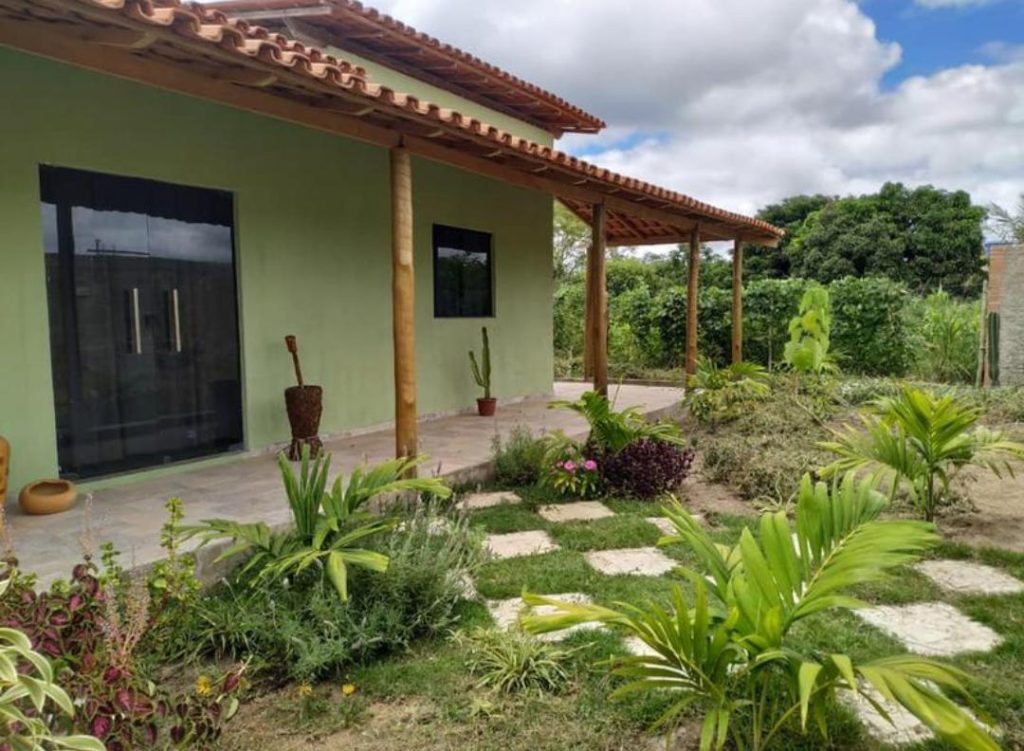 Lindo sítio no vale das flores Sede com 2/4 Lindo sítio no vale das flores Sede com 2/4