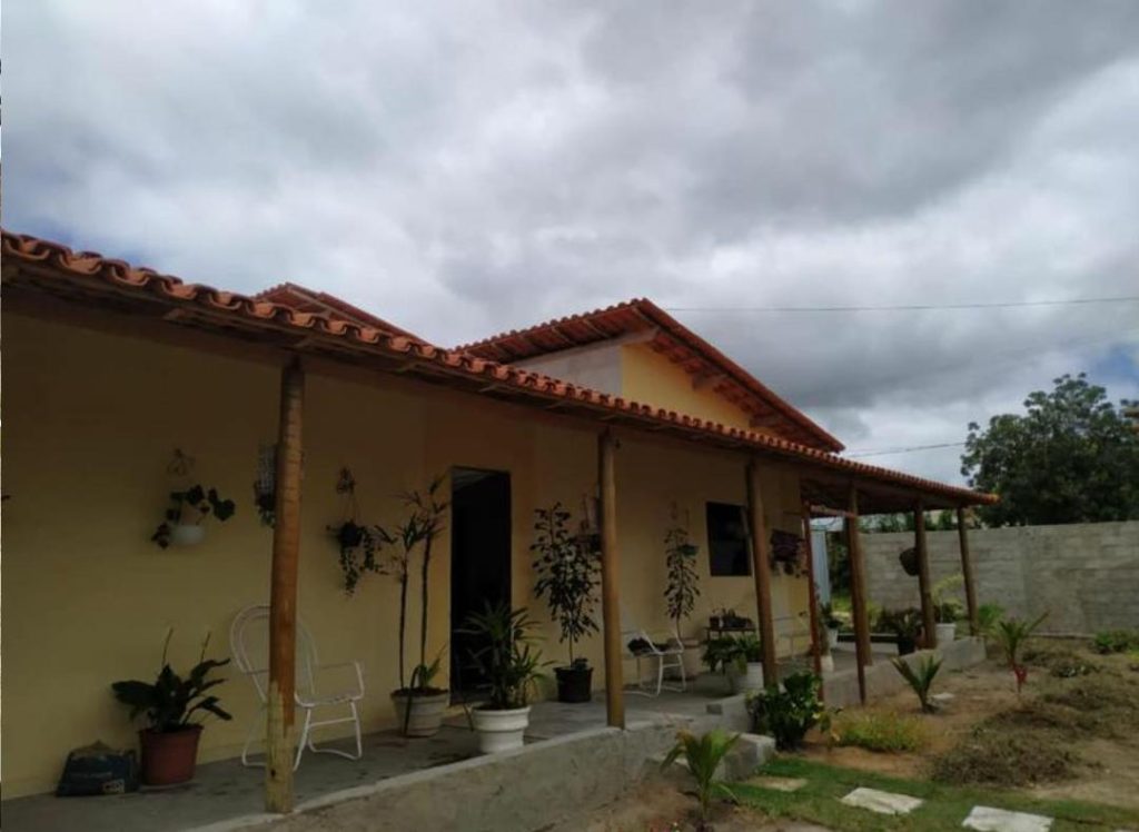 Lindo sítio no vale das flores Sede com 2/4 Lindo sítio no vale das flores Sede com 2/4