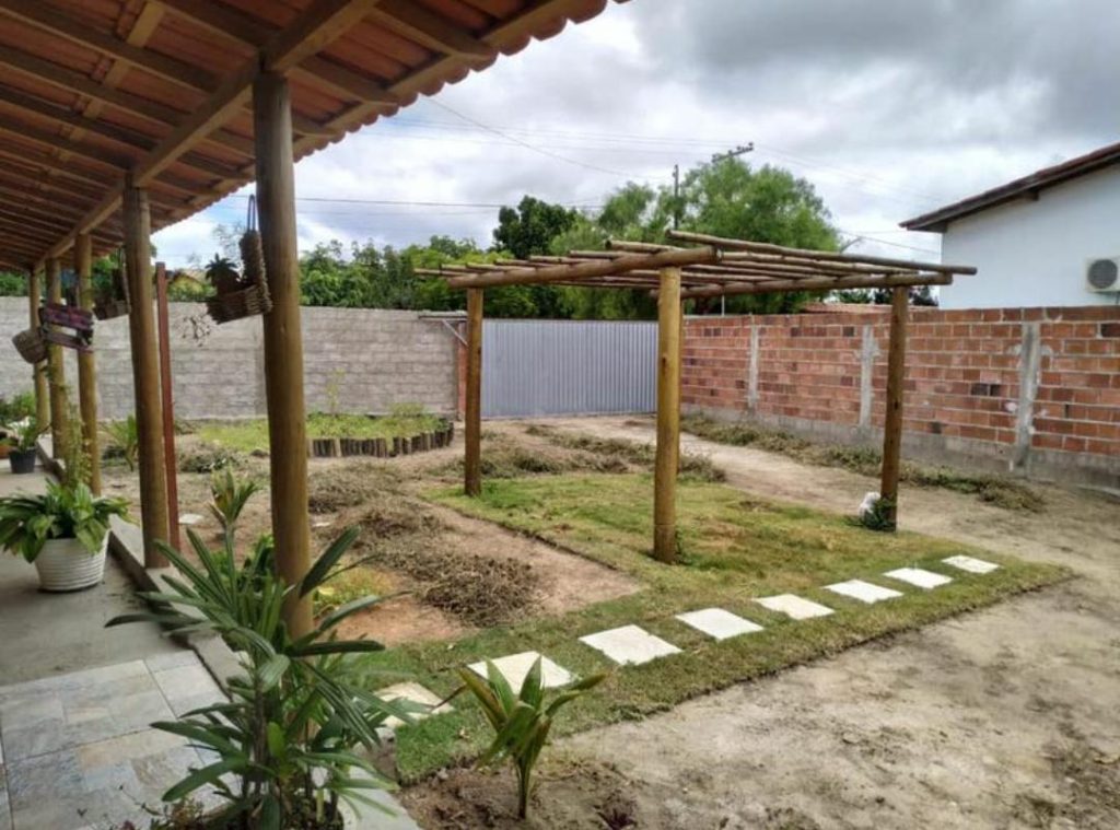 Lindo sítio no vale das flores Sede com 2/4 Lindo sítio no vale das flores Sede com 2/4
