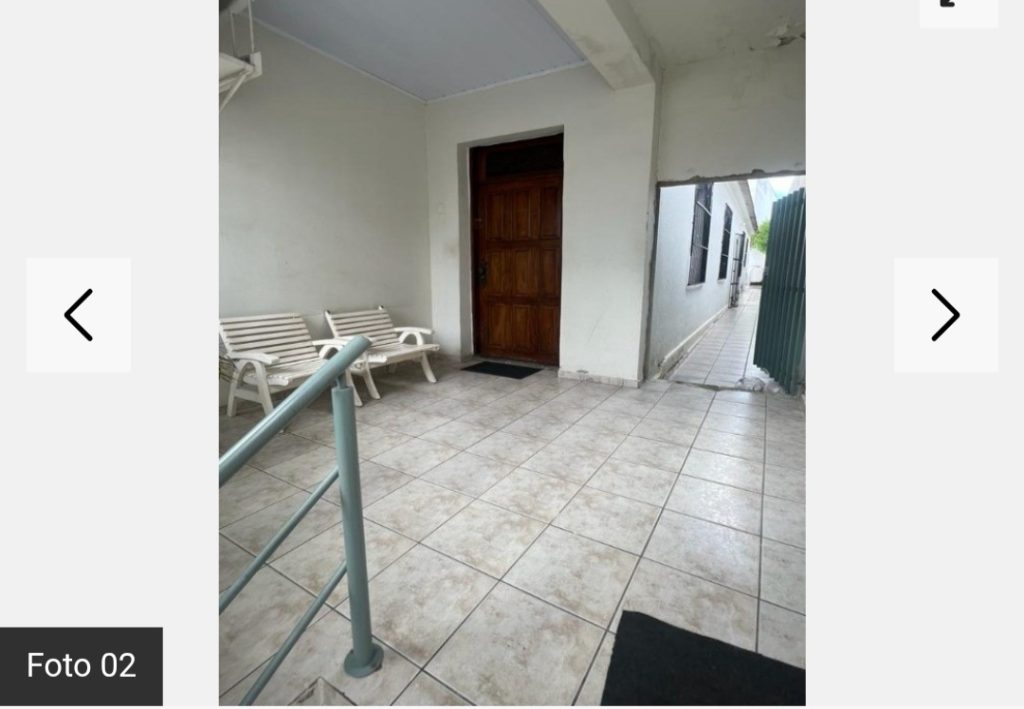 casa residencial/comercial, localizada em uma rua comercial com ótimas possibilidades para clinica e lojas! Com 200,00m2 de área casa residencial/comercial, localizada em uma rua comercial com ótimas possibilidades para clinica e lojas! Com 200,00m2 de área