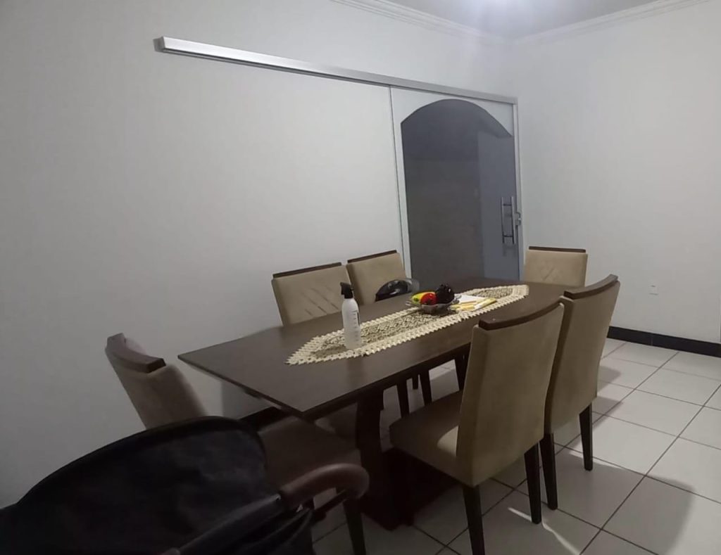 Casa no morada dos pássaros 2 Com 3/4 sendo uma suíte Casa no morada dos pássaros 2 Com 3/4 sendo uma suíte