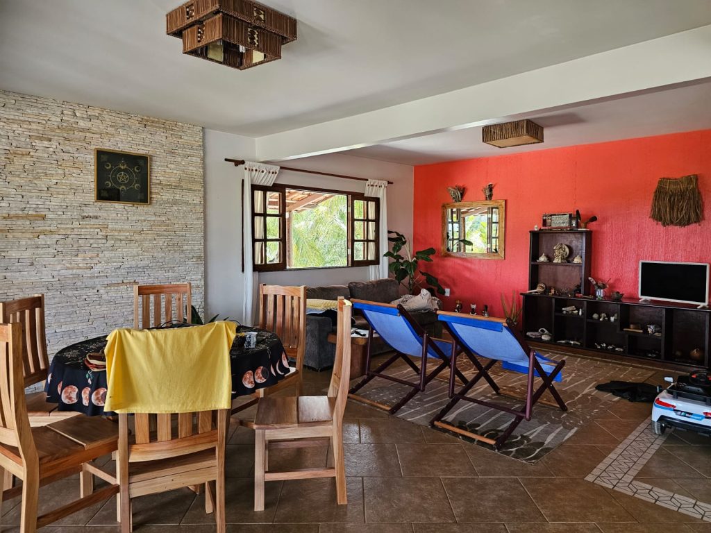 Fazendinha próximo da praia de Olivença 6,67 hectares A 2 km e meio da praia Sede de luxo com 1.000 M2 de área construída. 77 99124-3413