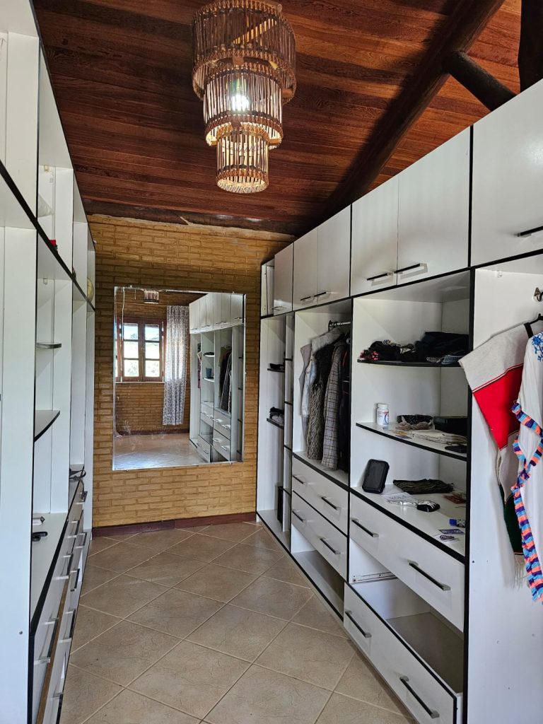 Fazendinha próximo da praia de Olivença 6,67 hectares A 2 km e meio da praia Sede de luxo com 1.000 M2 de área construída. 77 99124-3413