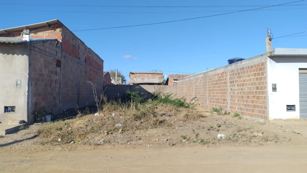 Terreno no jardim sudoeste informações: 77 99124-3413