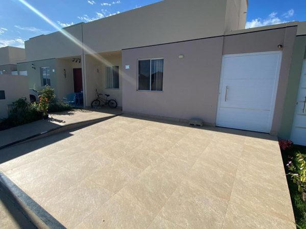 Casa no Condomínio Sevilha, informações: 77 99124-3413