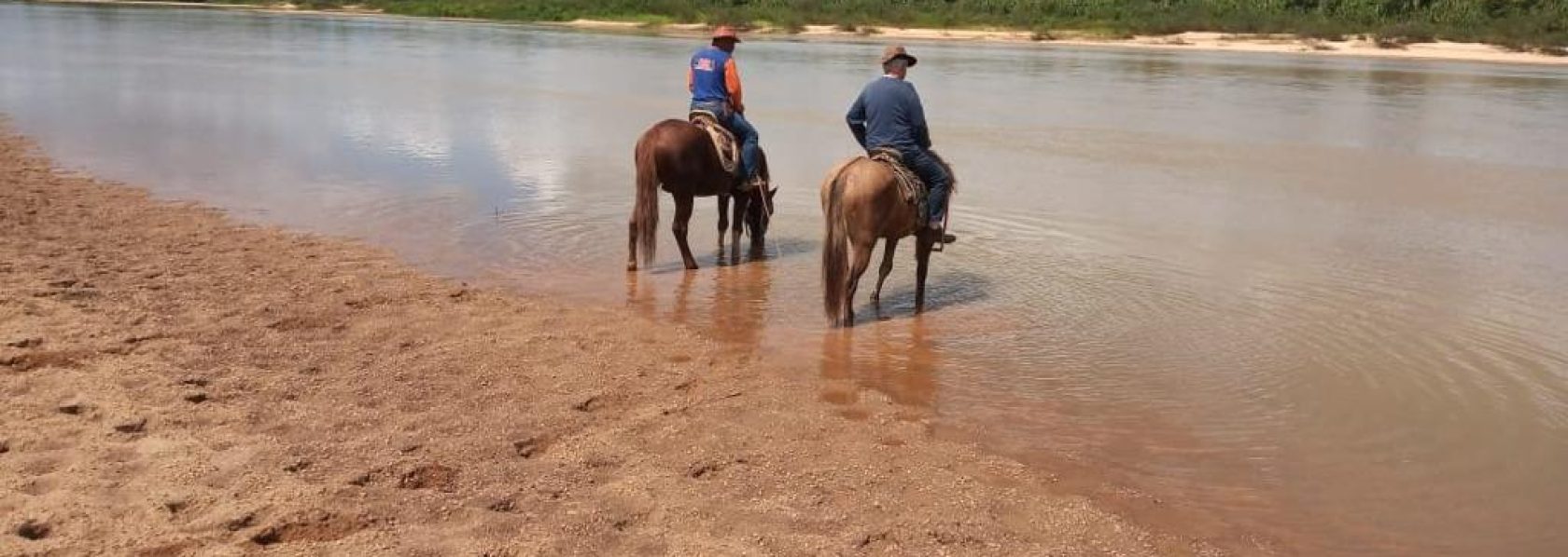 Fazenda de 92 alqueires em Almenara com sede muito boa